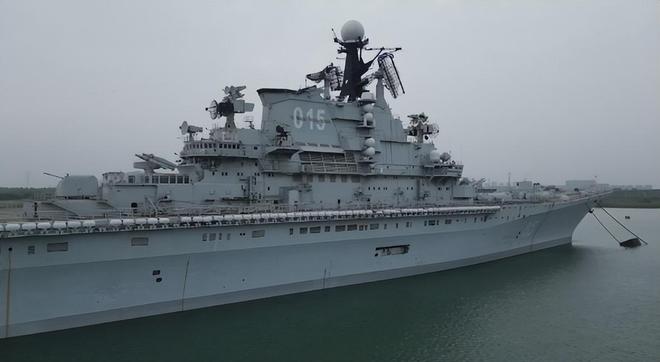 韩国贱卖废弃航母给中国本以为找了接盘侠我国改良后净赚10亿(图5)