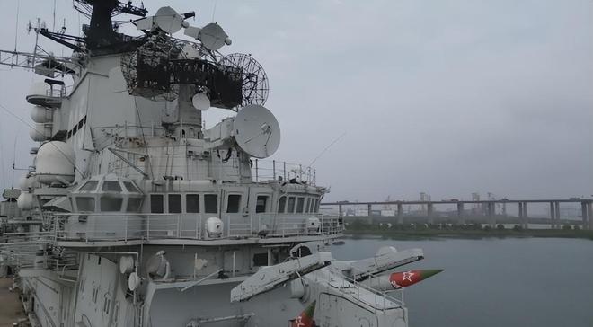 韩国贱卖废弃航母给中国本以为找了接盘侠我国改良后净赚10亿(图6)