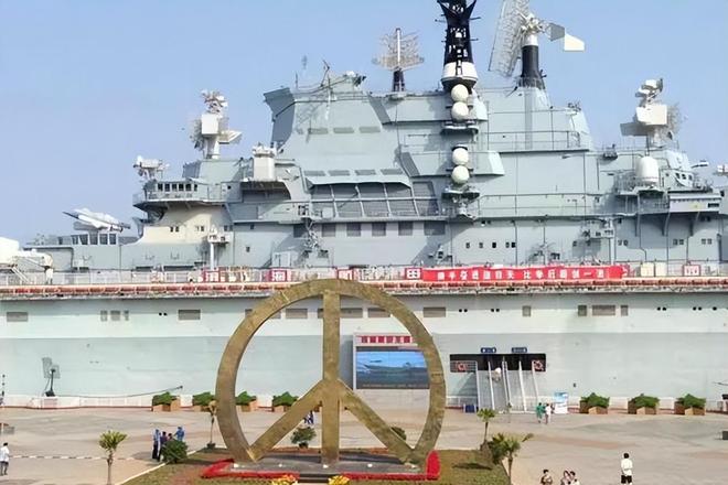 韩国贱卖废弃航母给中国本以为找了接盘侠我国改良后净赚10亿(图15)
