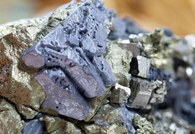 开打！荷兰剥夺中方控制权除氟石和铋外北京还有5张反制王牌(图9)