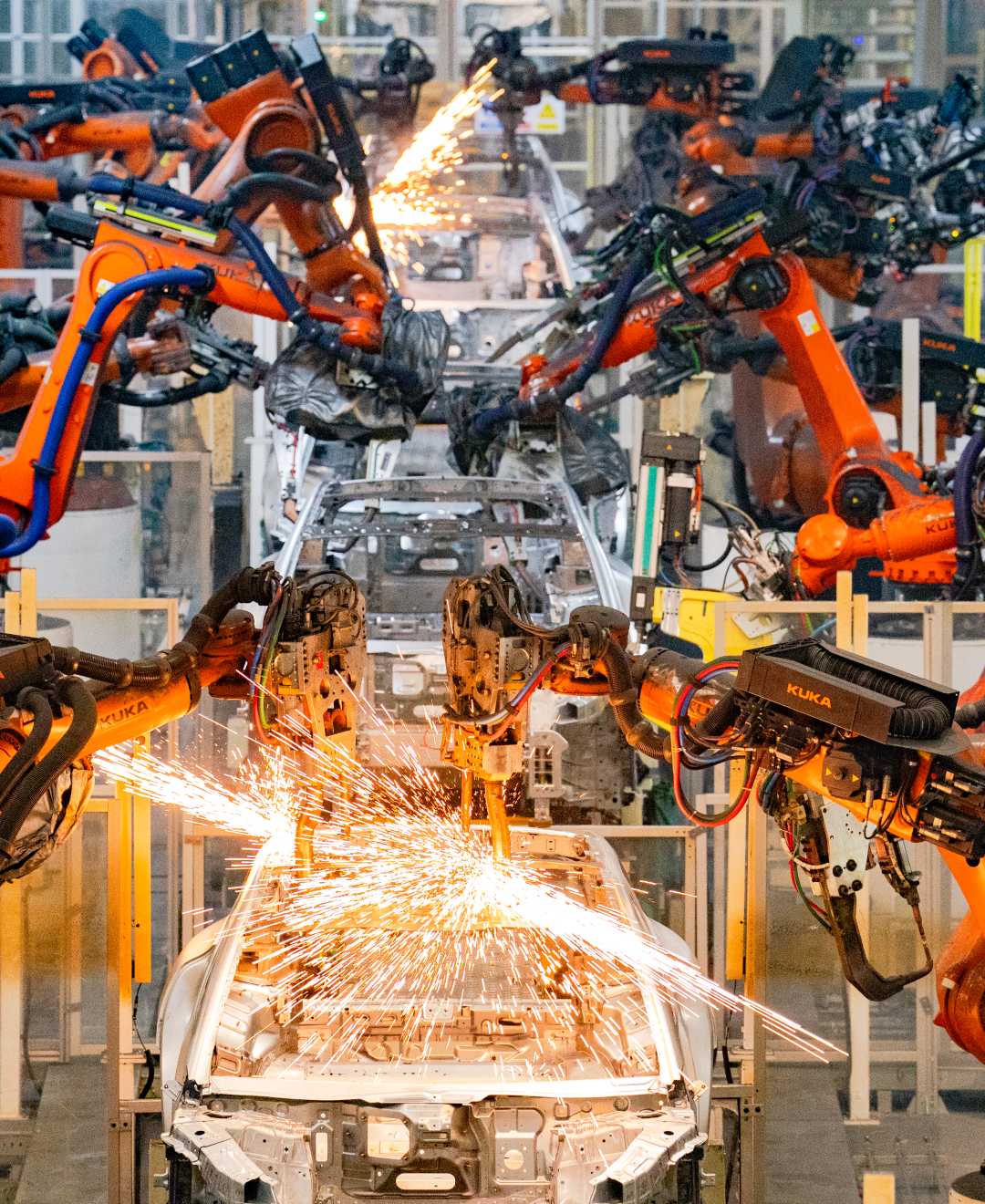 米乐M6：装备制造铸就强国基石(图2)