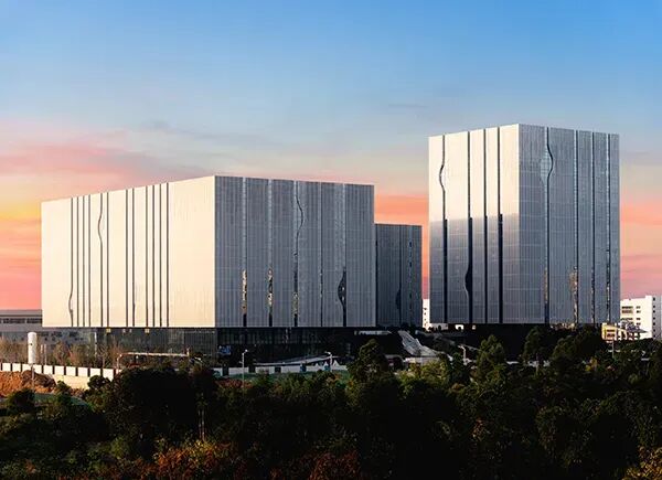 米乐M6平台：一个中专生干成4000亿巨头掌门人(图4)