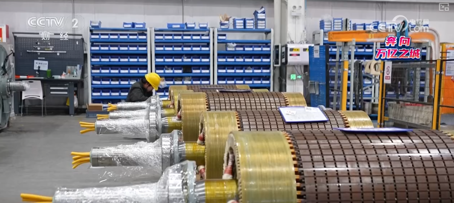 米乐M6平台：从“制造”到“智造”传统产业焕新“加速跑”新产业激活增长新动能奔向万亿之城(图5)