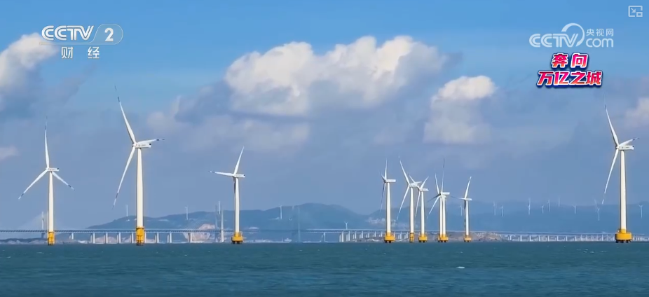 米乐M6平台：从“制造”到“智造”传统产业焕新“加速跑”新产业激活增长新动能奔向万亿之城(图8)