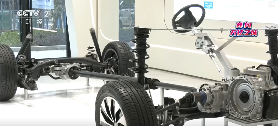 米乐M6平台：从“制造”到“智造”传统产业焕新“加速跑”新产业激活增长新动能奔向万亿之城(图20)