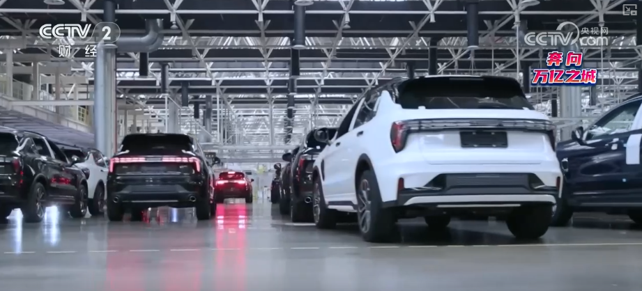 米乐M6平台：从“制造”到“智造”传统产业焕新“加速跑”新产业激活增长新动能奔向万亿之城(图24)