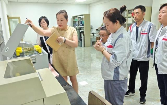 米乐M6：“劳模工匠助企行”以匠心破题助力高质量发展(图5)